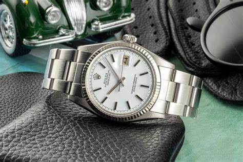 esistono rolex senza qyadrante giorni|Top 5 orologi Rolex più economici .